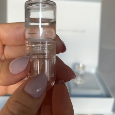 Newyuo® hydrating, moisturizing, anti-wrinkle, firming micro needles image Newyuo® hydrating, moisturizing, anti-wrinkle, firming micro needles